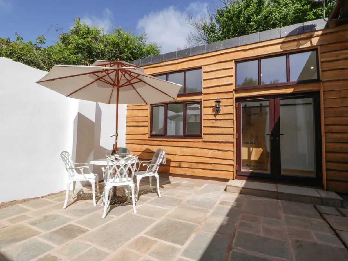 Finest Retreats - Hillfarrow Hideaway Tiverton (Devon)
